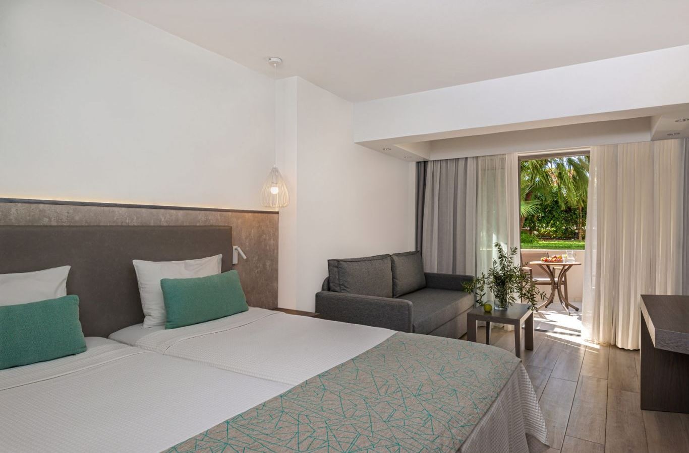 rooms-room-standard-double