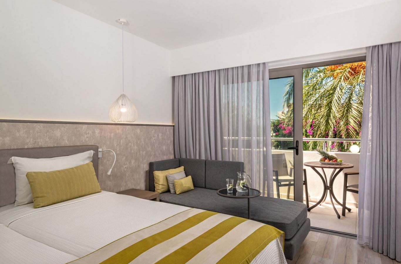 rooms-room-standard-double