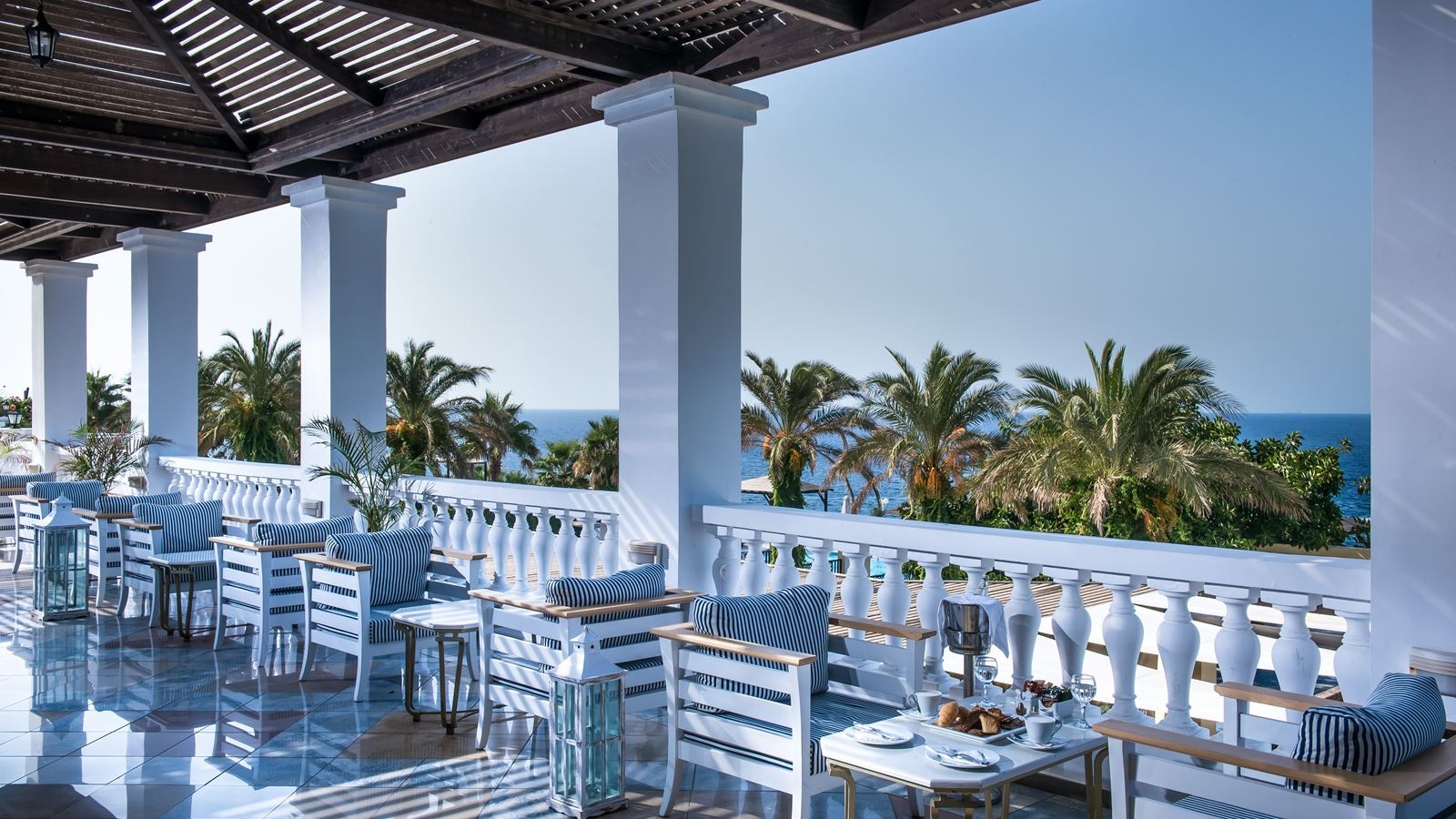 bars-veranda-bar