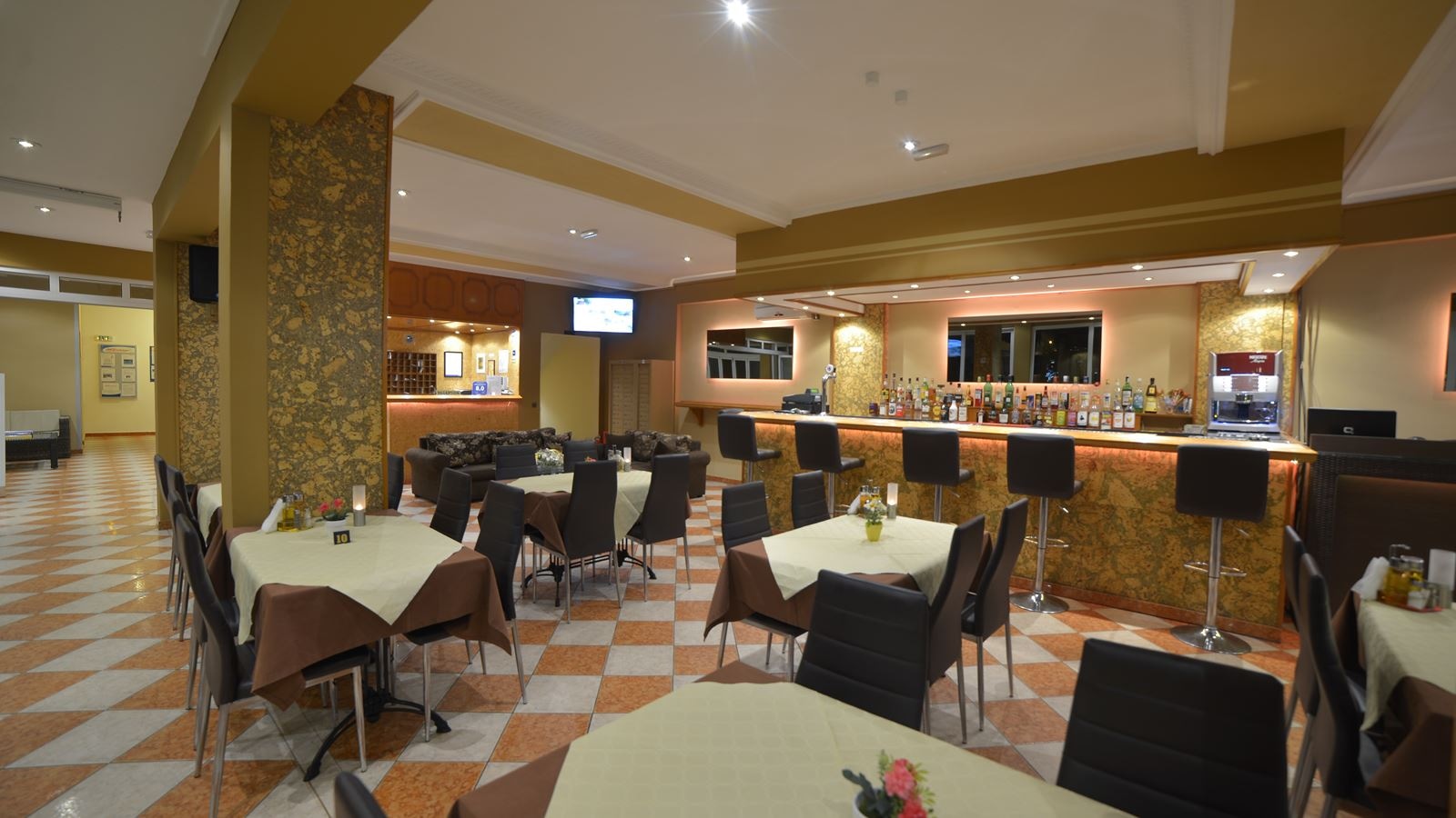 bars-main-bar