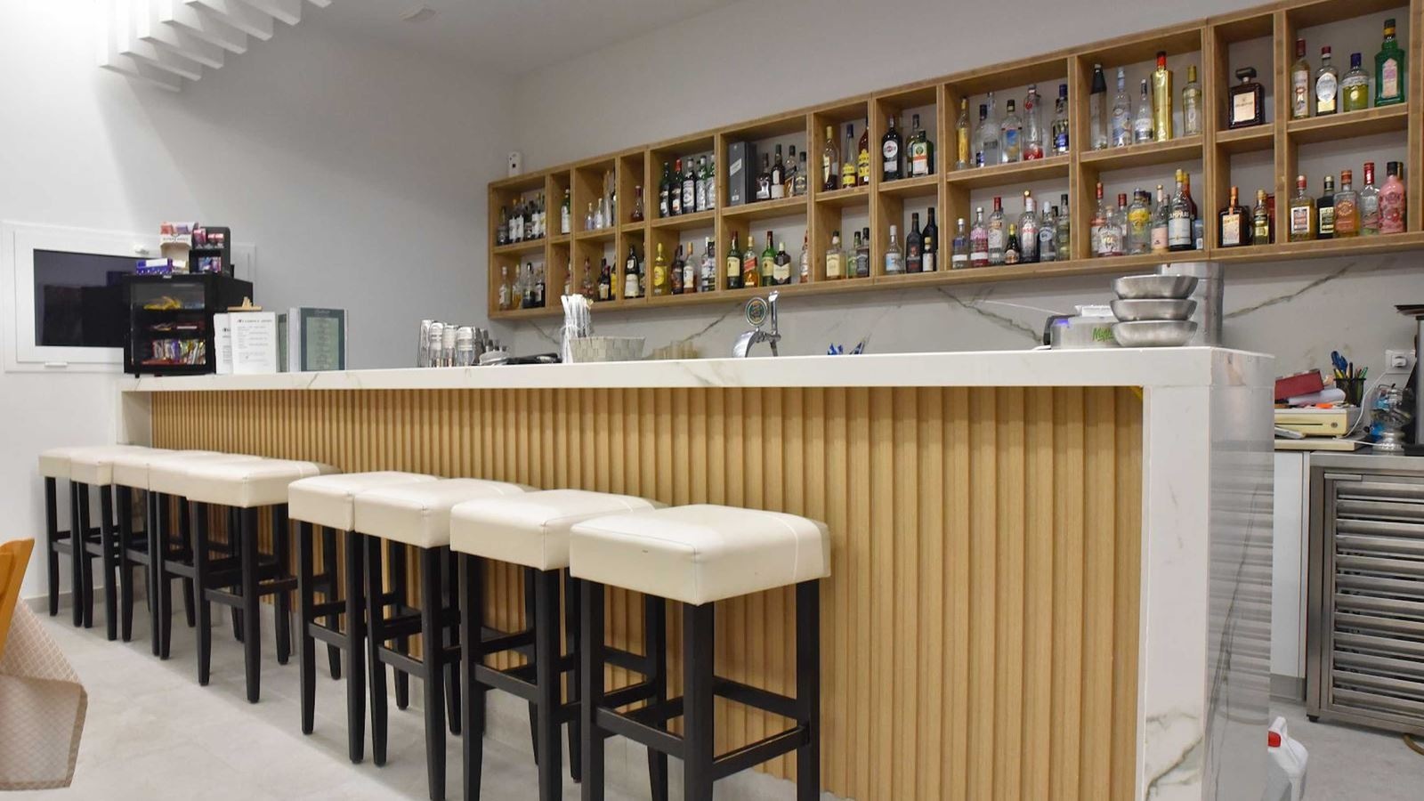 bars-snack-bar