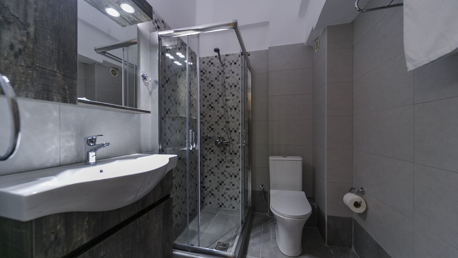 rooms-suite-junior-1-bedroom--living-room-quad-balcony-or-terrace