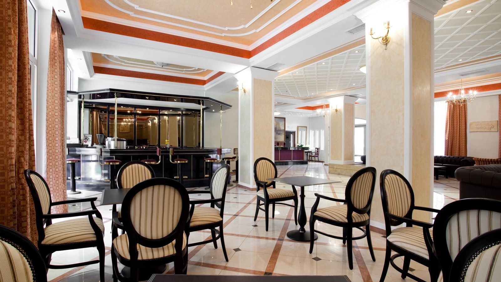 bars-lobby-bar