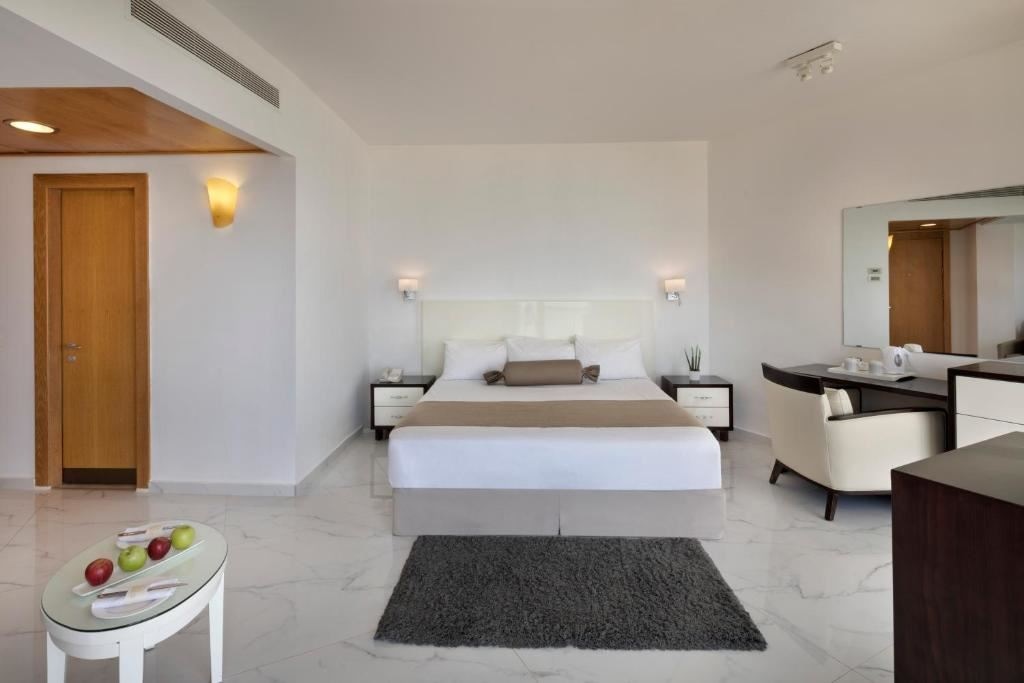 rooms-deluxe-room