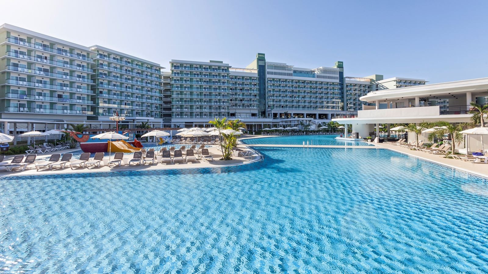pools-outdoor-pool