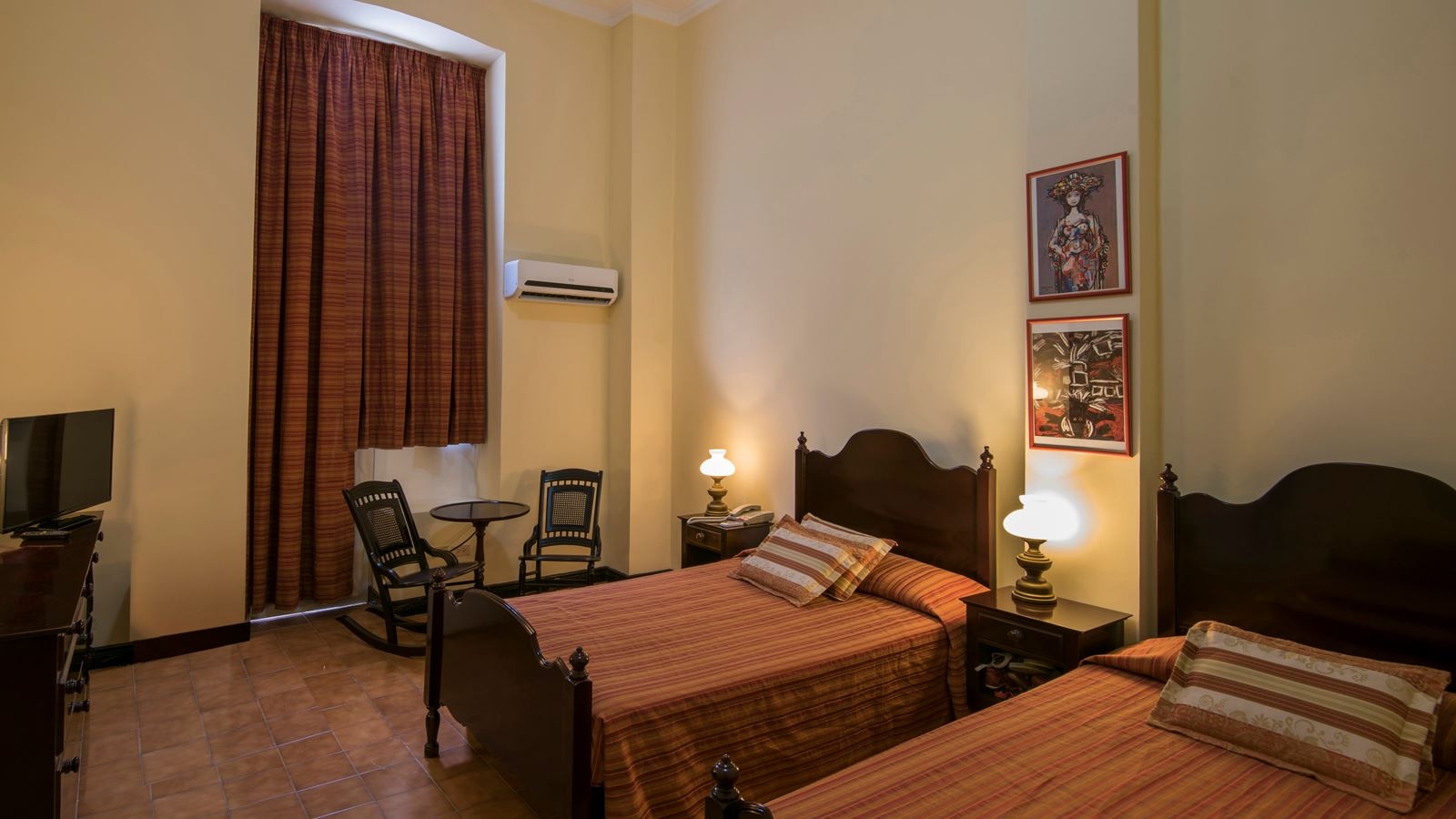 rooms-standard-room