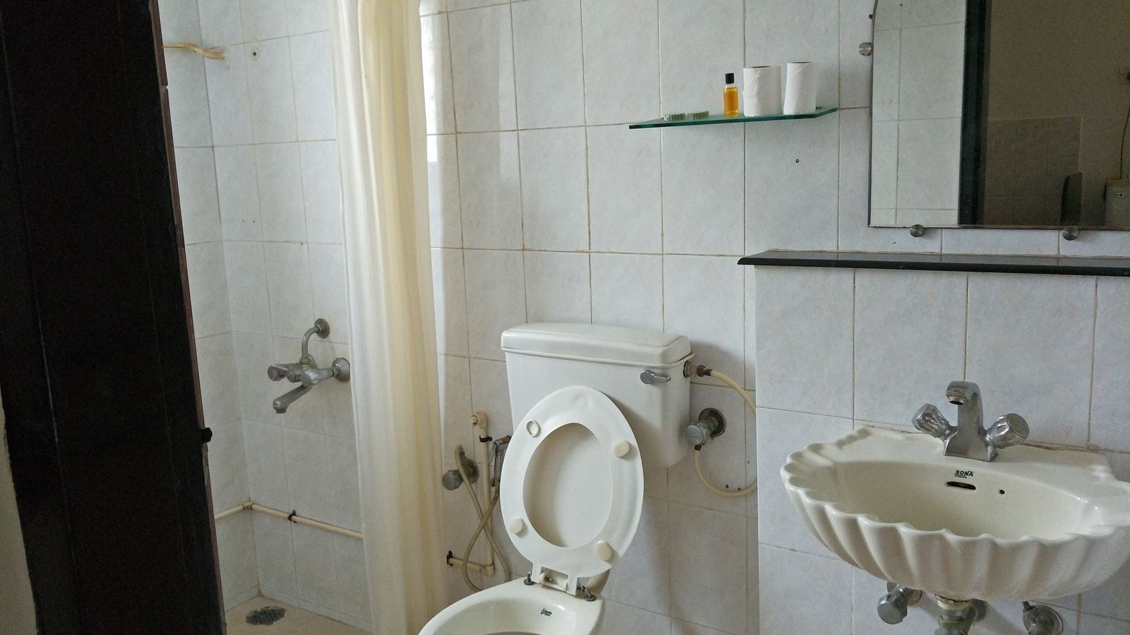 rooms-regent-room