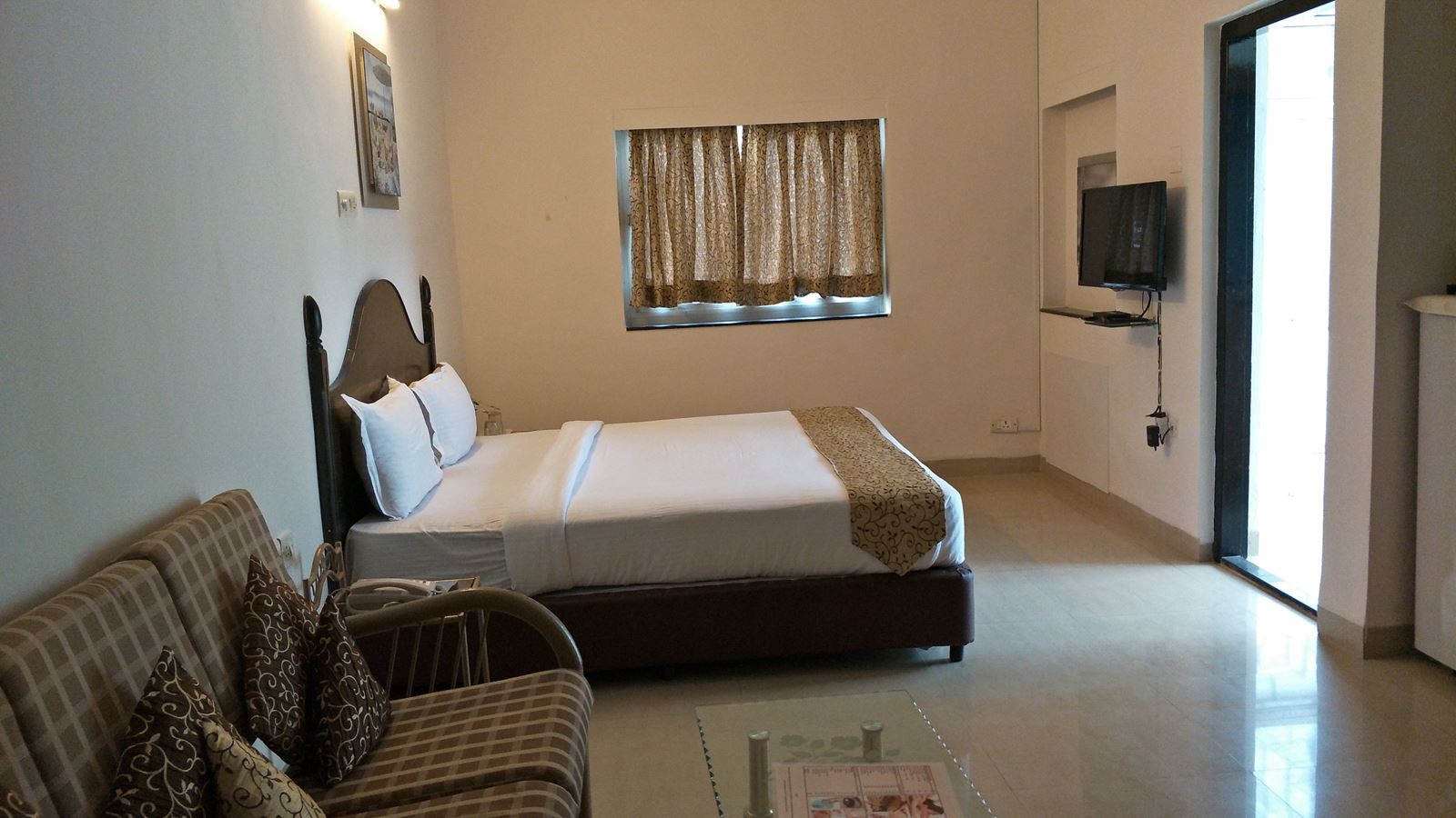 rooms-regent-room