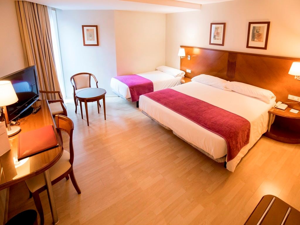 rooms-triple-room