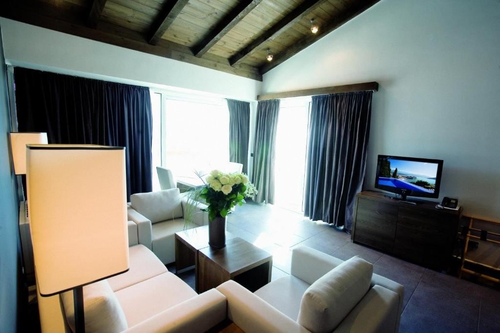 rooms-family-villa