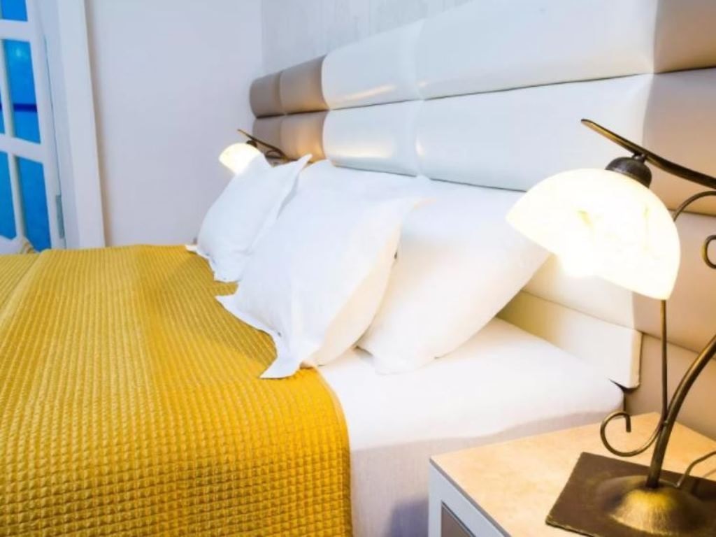 rooms-extra-lux-apartment-4+2