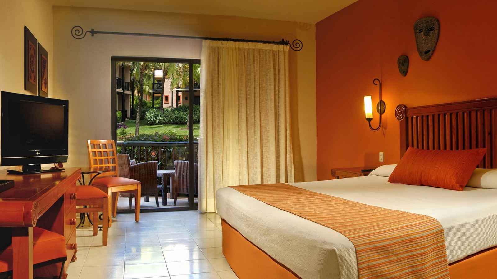 rooms-garden-view