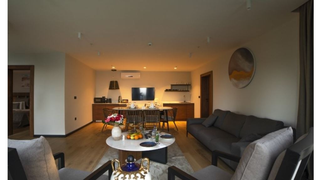 rooms-grand-suit