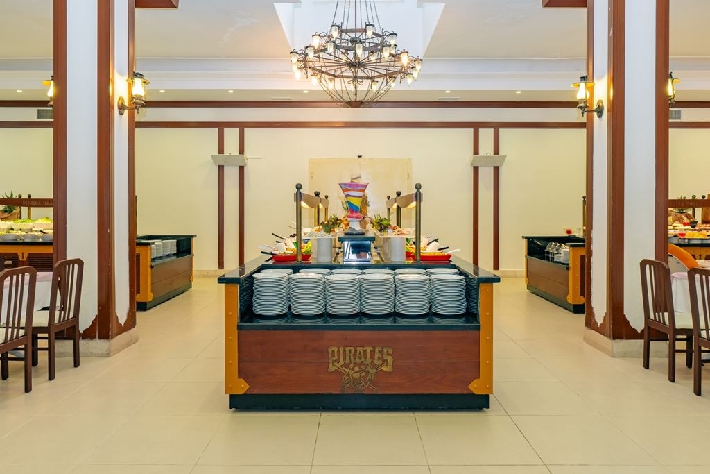 restaurants-happy-pirate-restaurant