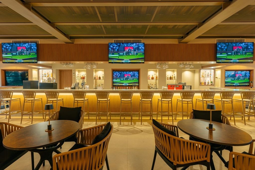 bars-the-compass-sport-bar