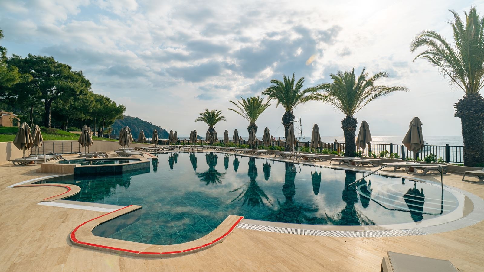 pools-outdoor-pool