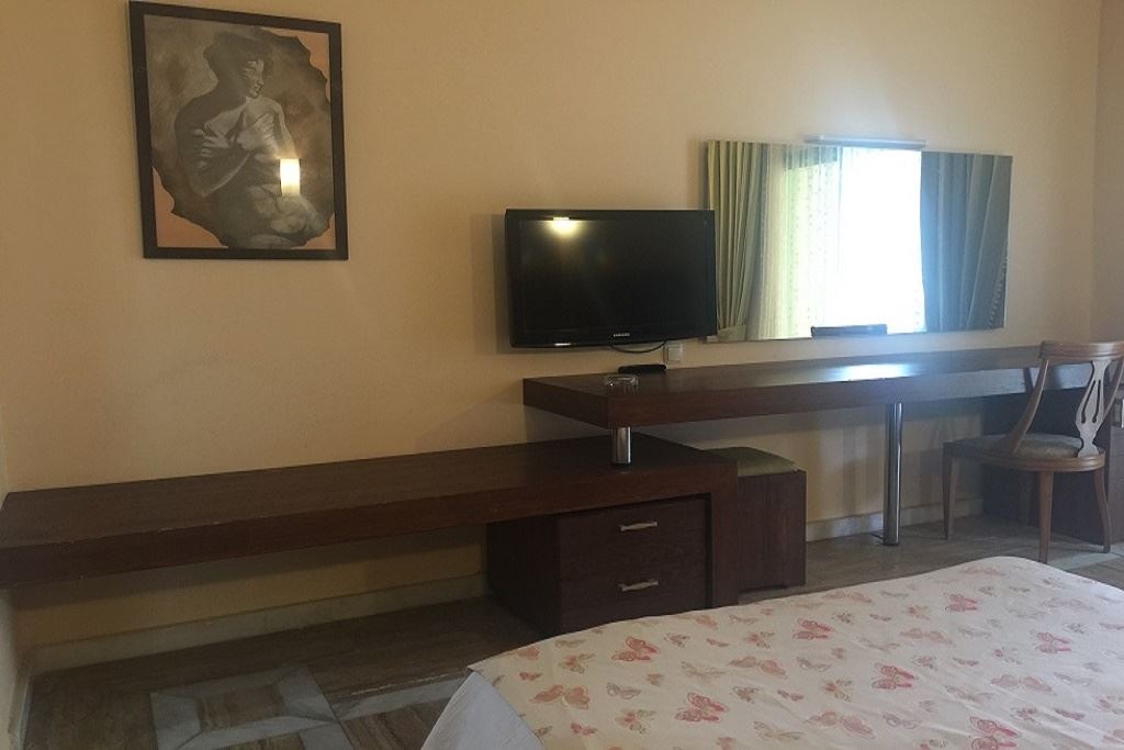 rooms-single-room
