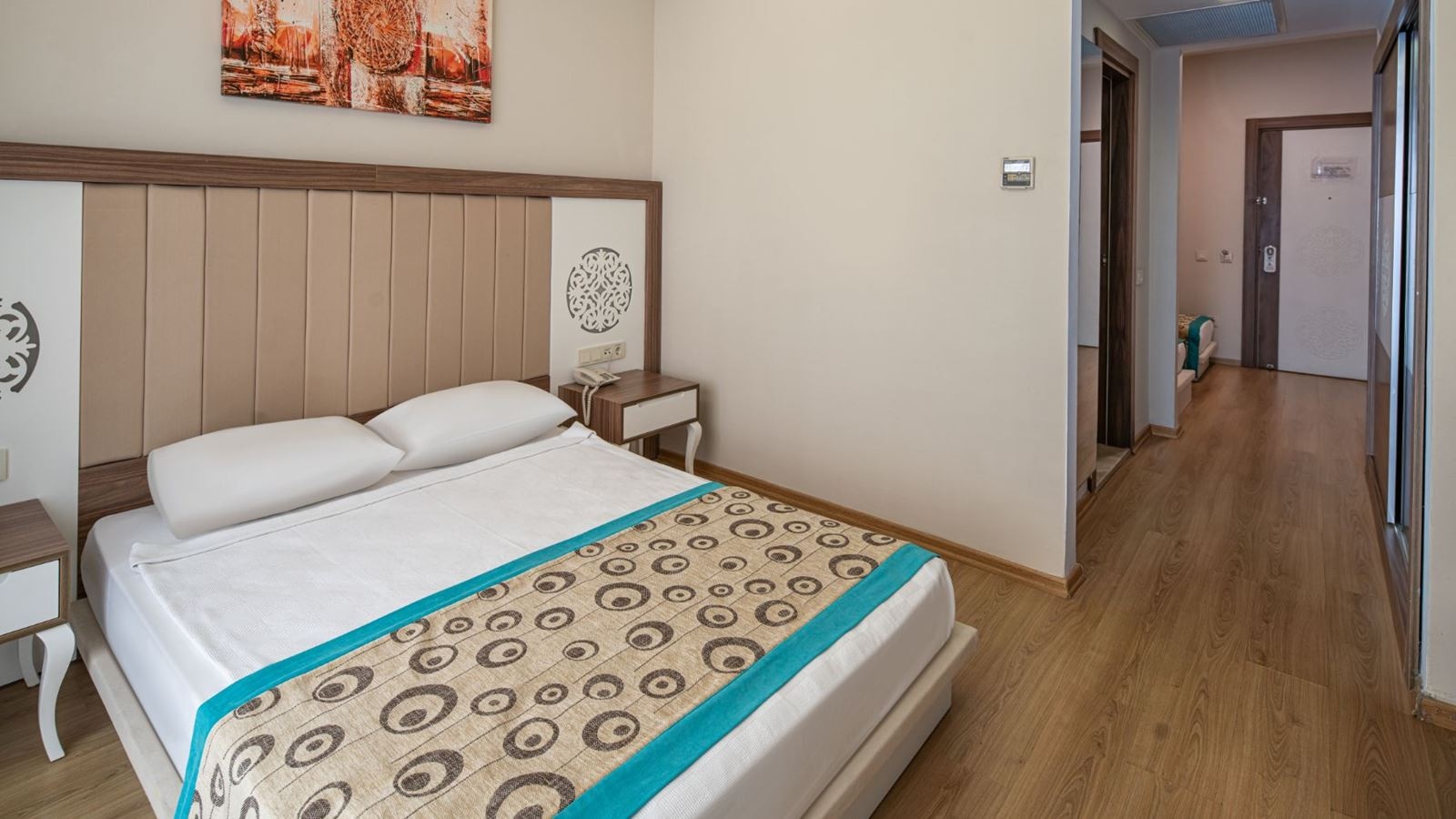 rooms-family-room
