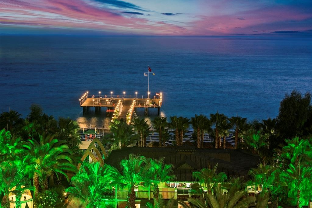 bars-pier-bar