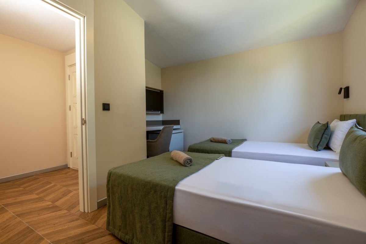 rooms-flora-suite