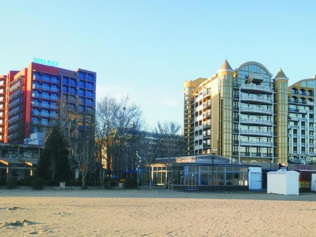 general-main-building