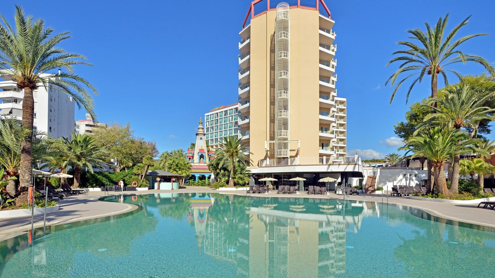 pools-outdoor-pool