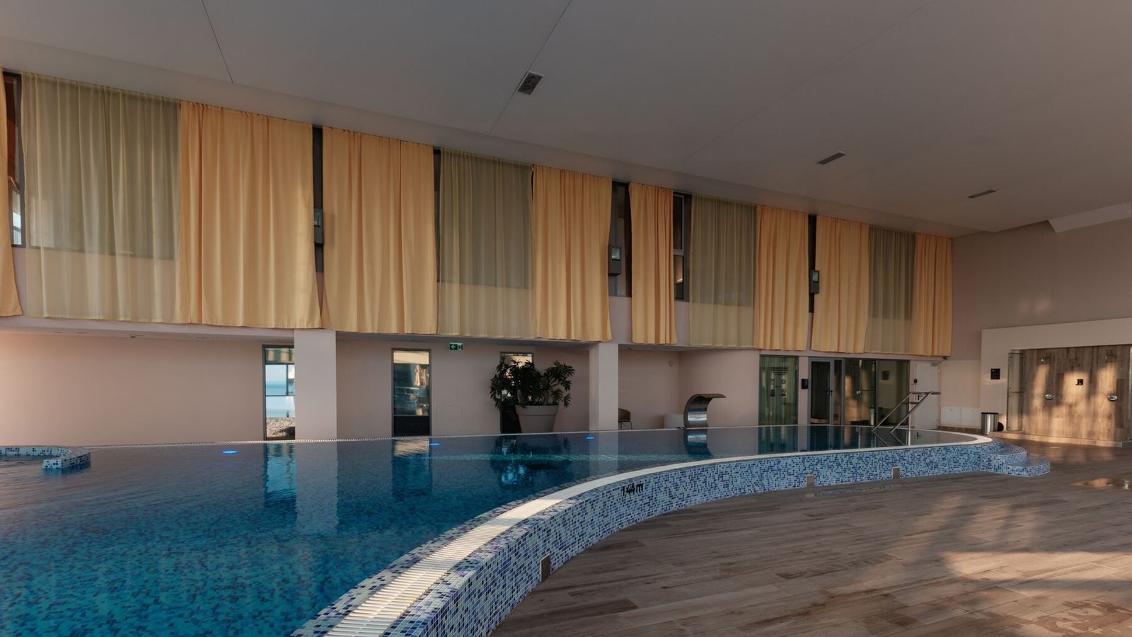 pools-indoor-pool